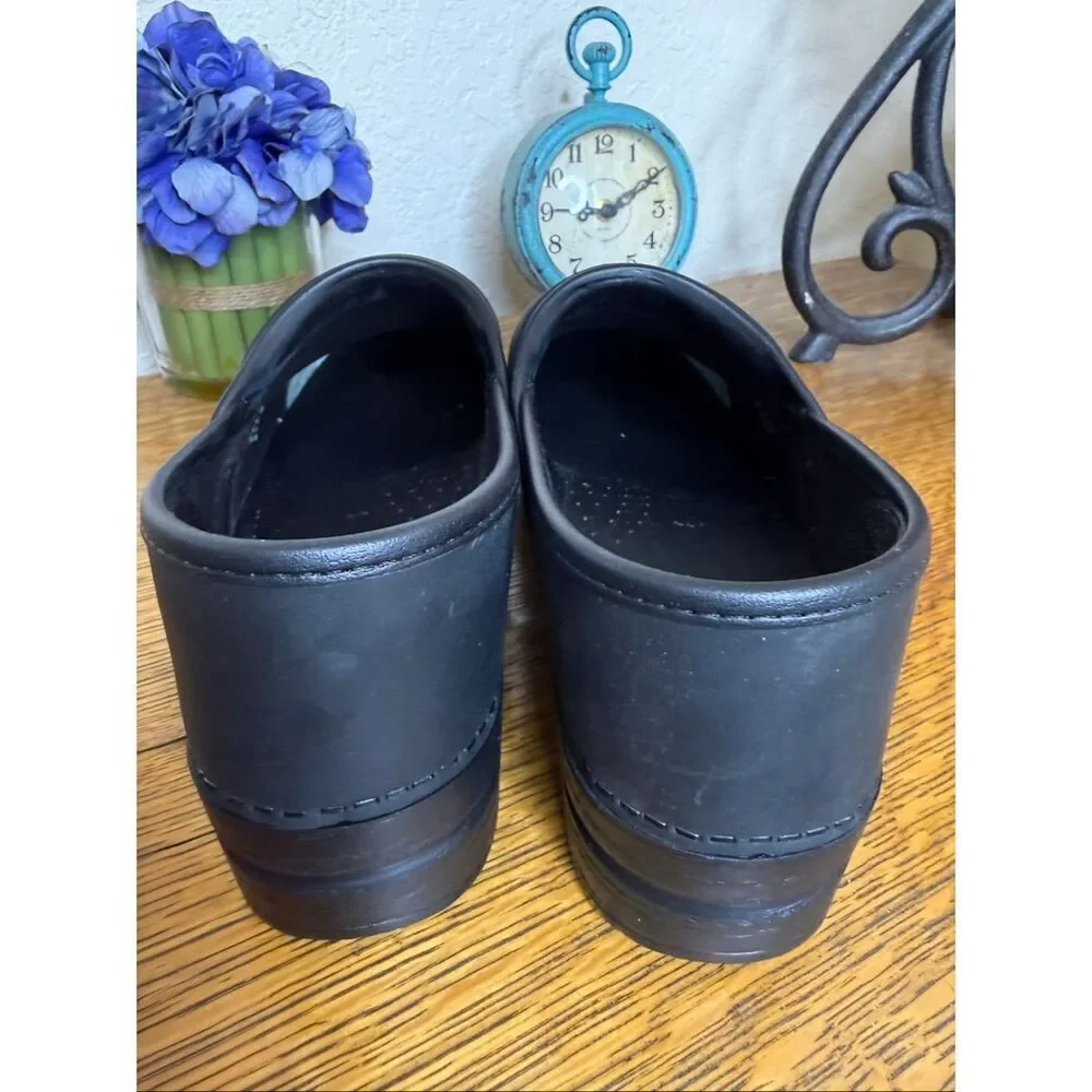 NEW Dansko Men’s Professional Clog in Oiled Black Leather NIB Comfort, Casual